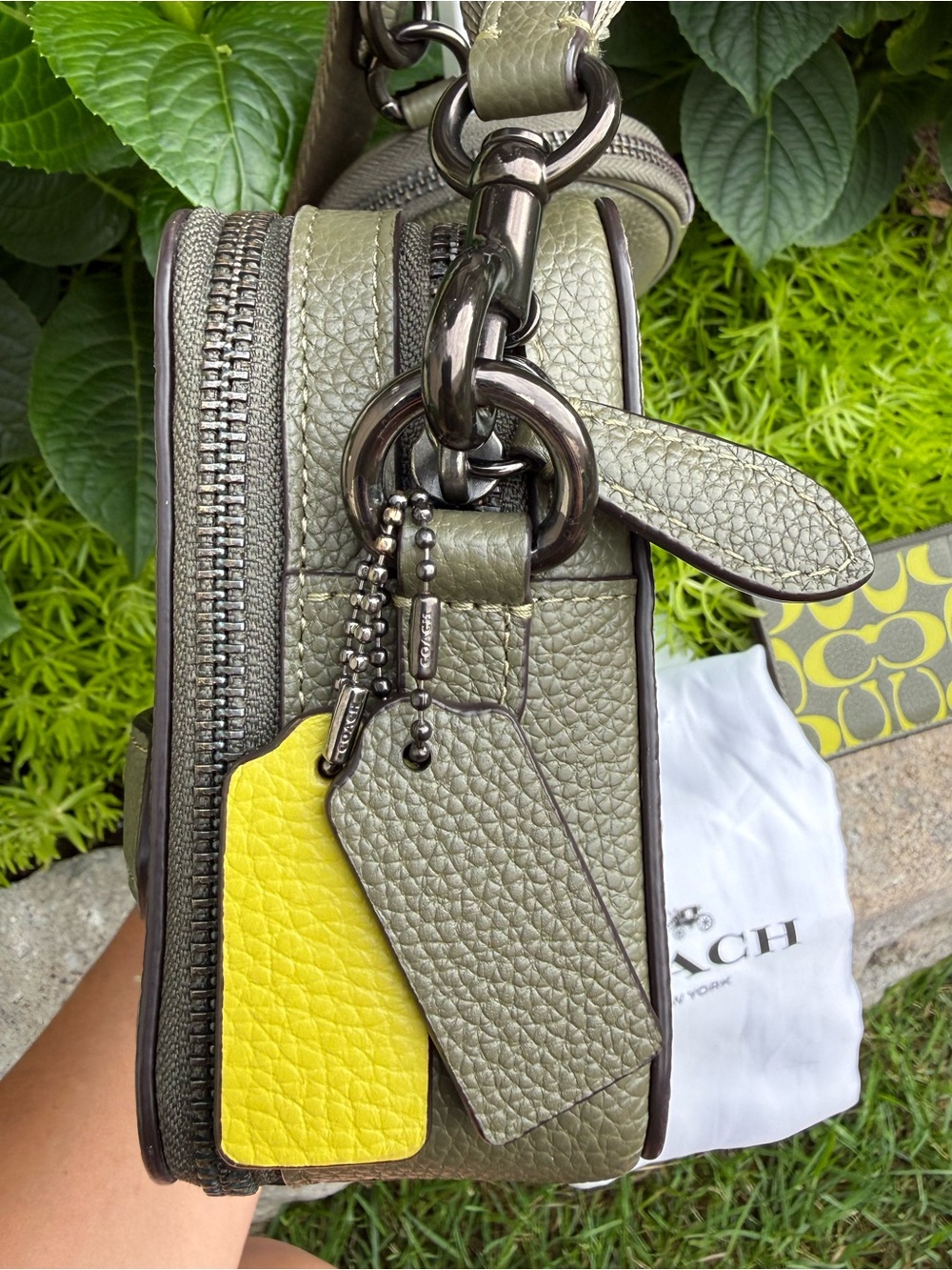 Coach Charter Crossbody with Card Holder Wallet Army Green Key Lime LIKE NEW! - Picture 8 of 16
